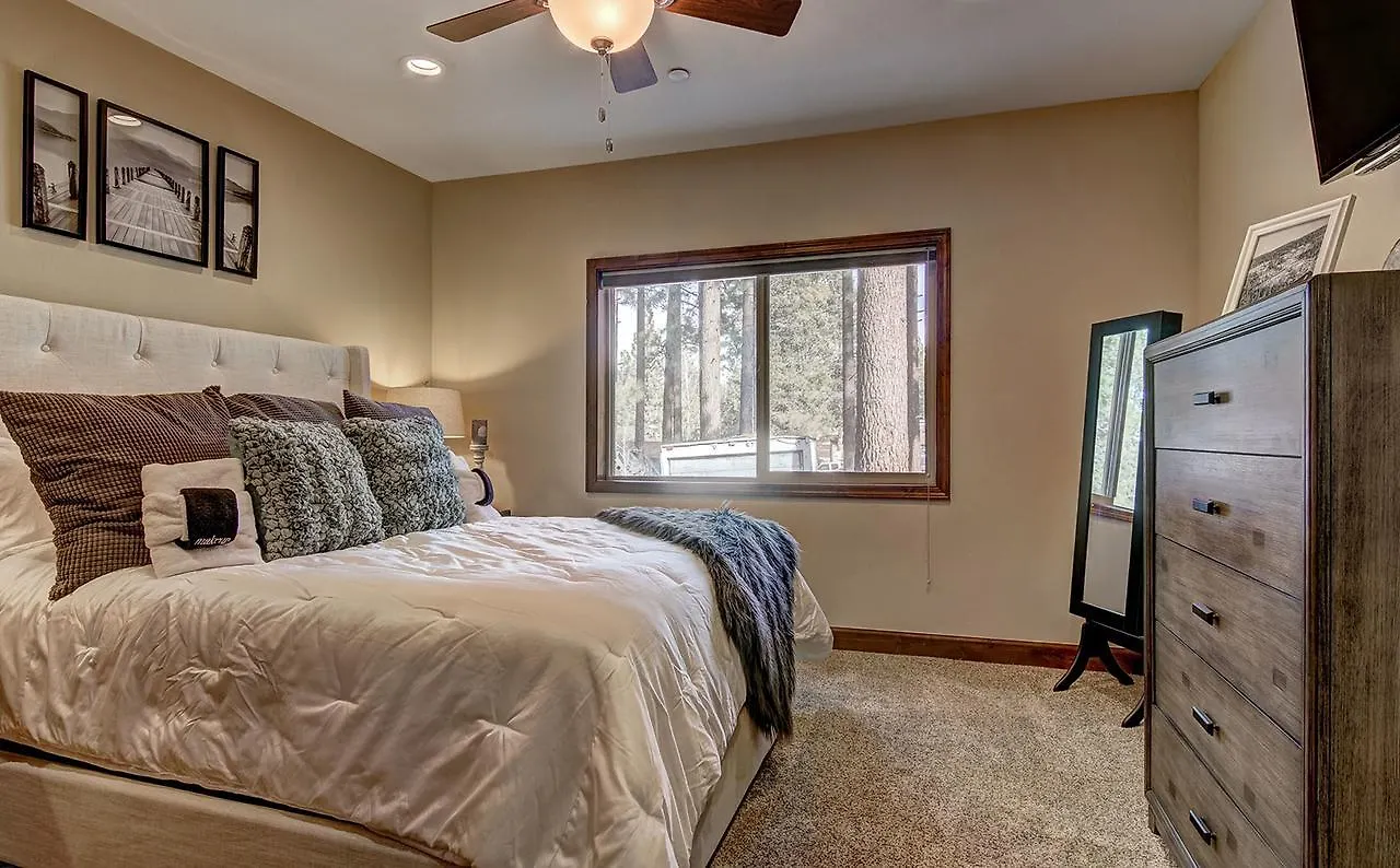 Tahoe Woods Gem - Three Bedroom Home South Lake Tahoe 0*,