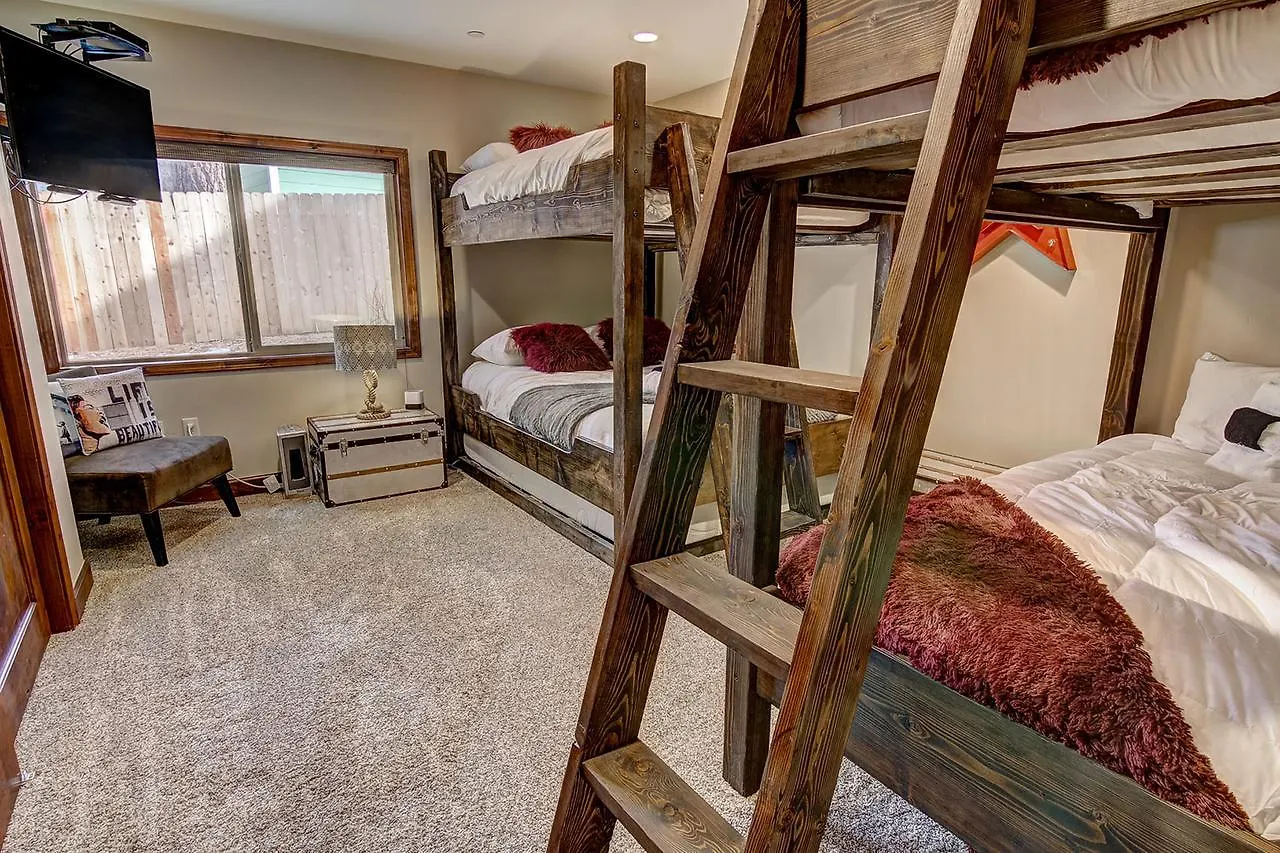 Tahoe Woods Gem - Three Bedroom Home South Lake Tahoe Casa vacanze