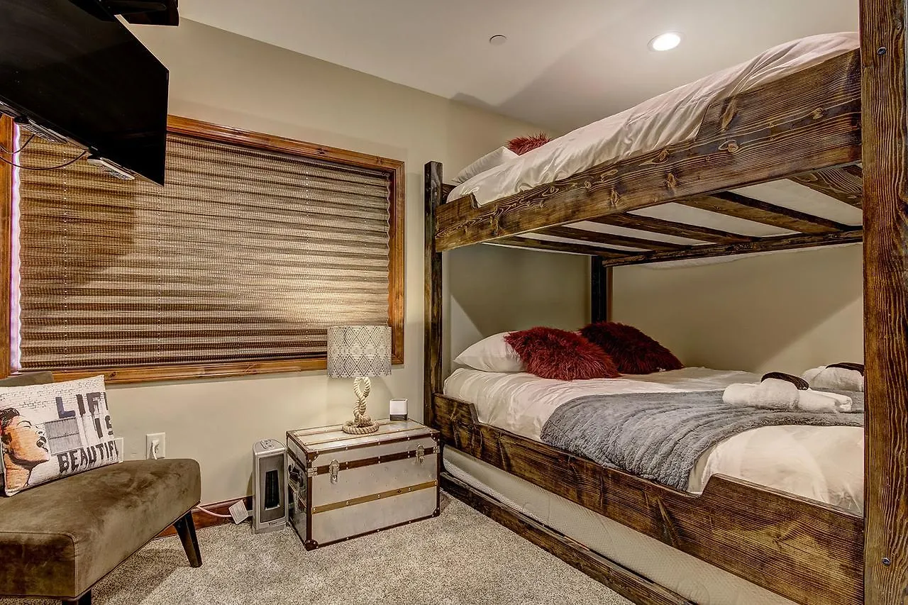 Tahoe Woods Gem - Three Bedroom Home South Lake Tahoe Casa vacanze